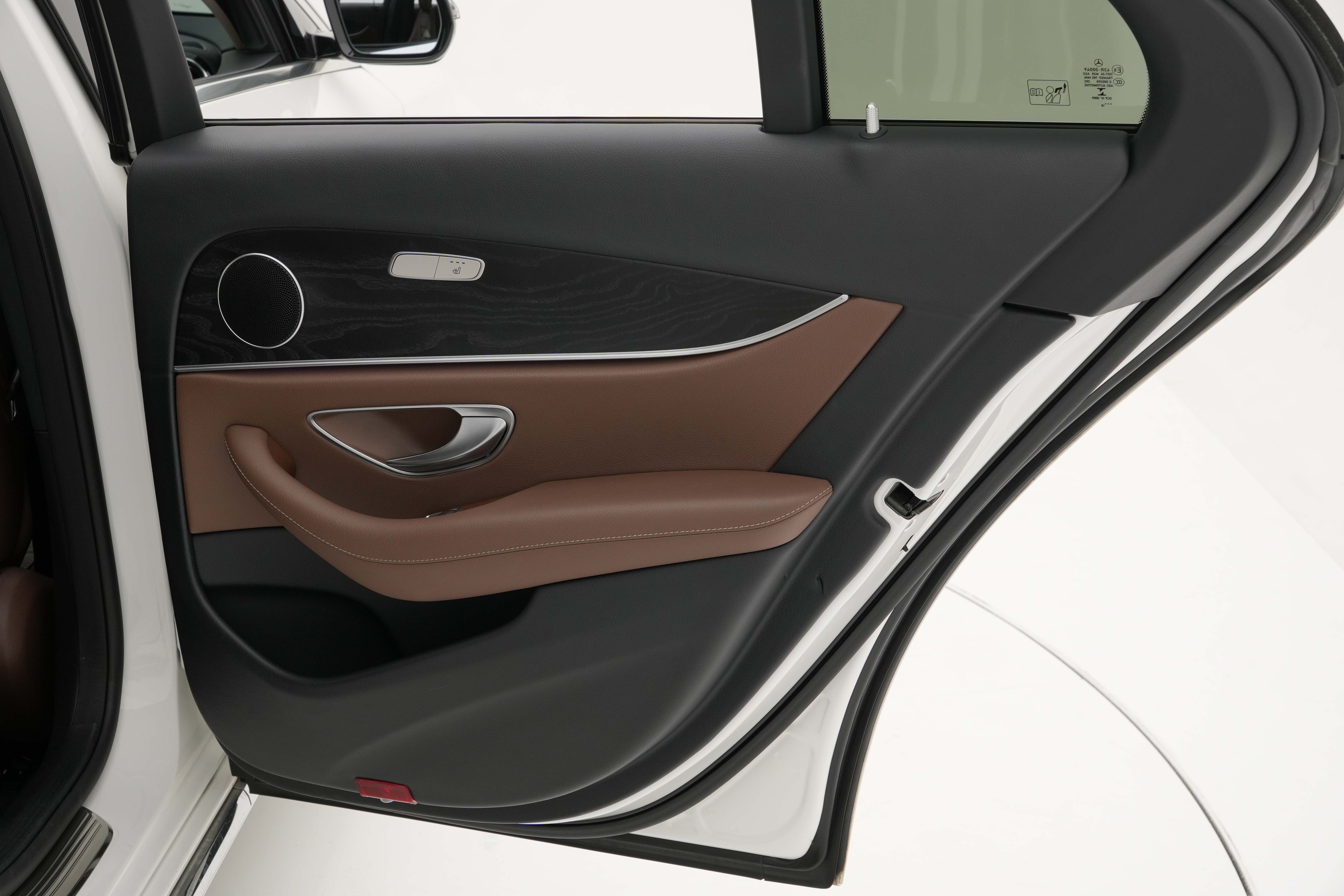 Interior 5