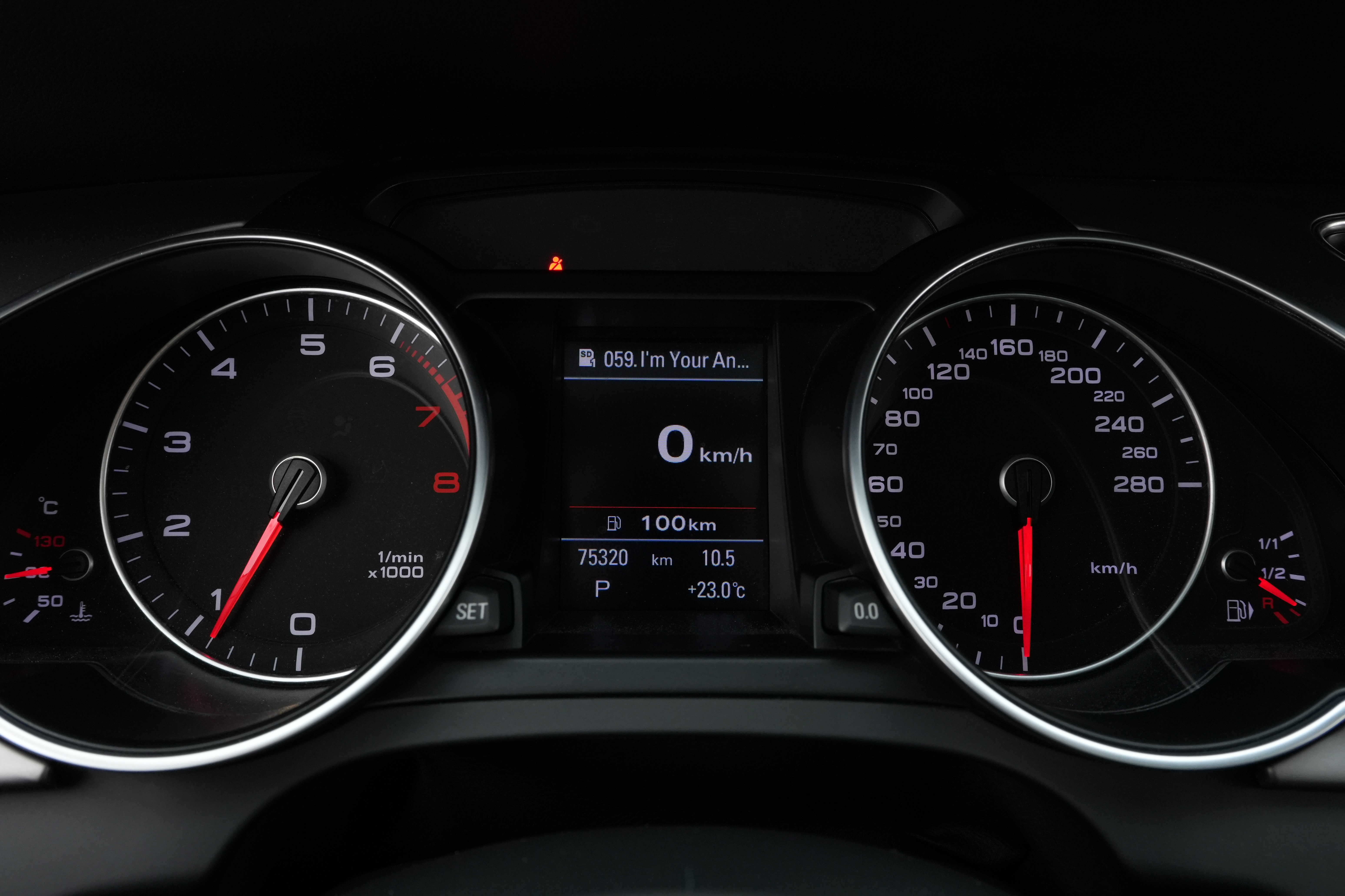 Interior 7