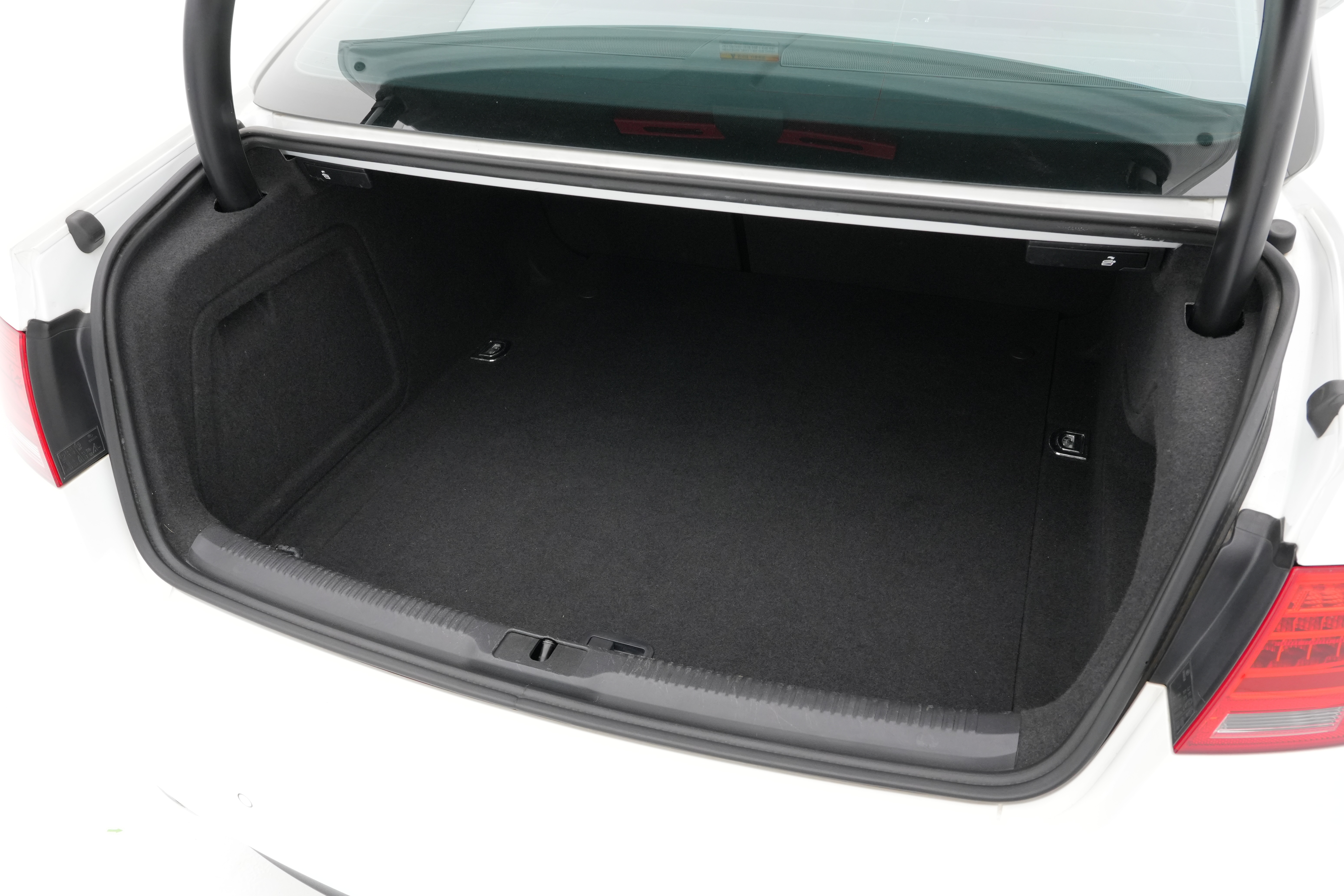 Interior 15