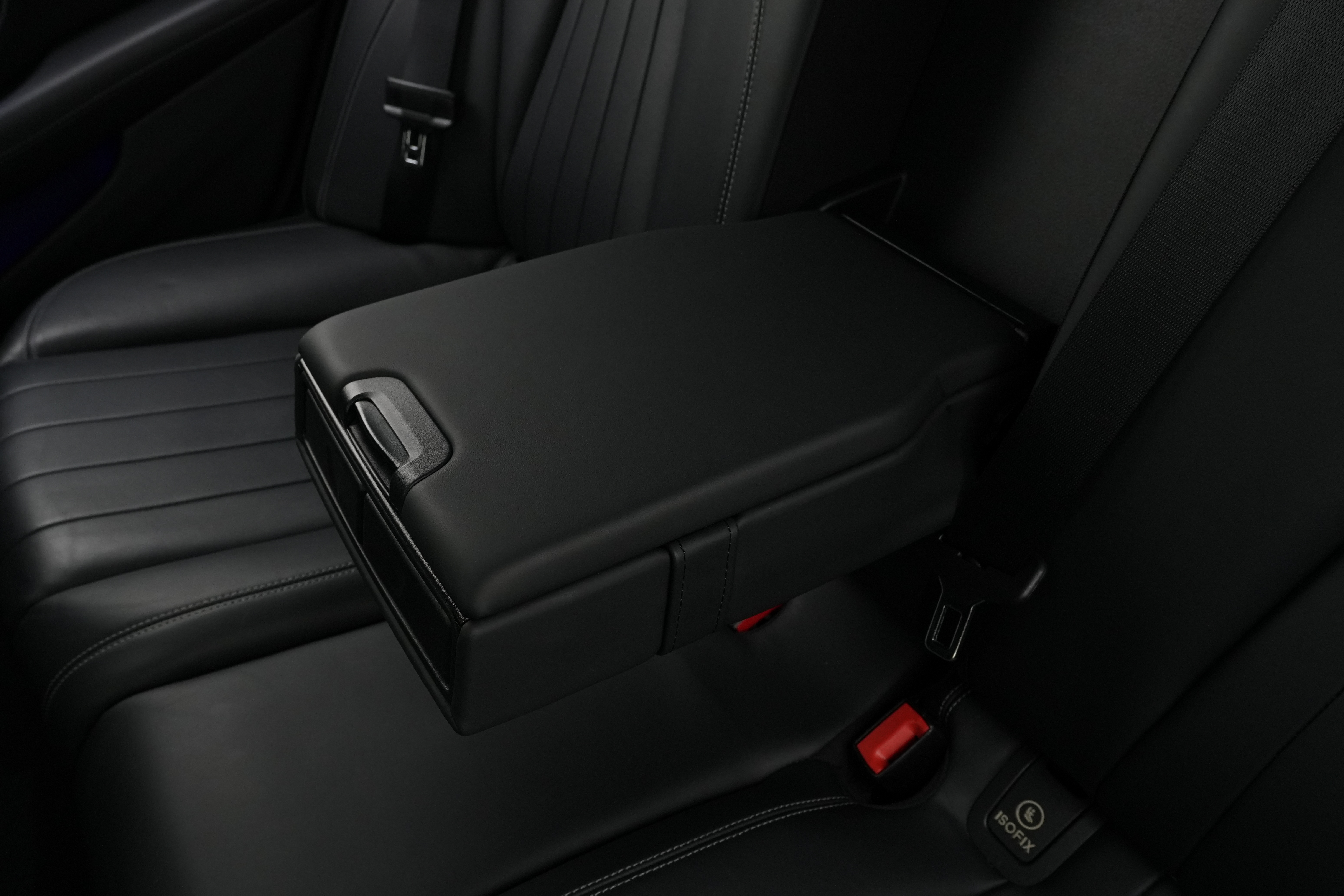 Interior 17