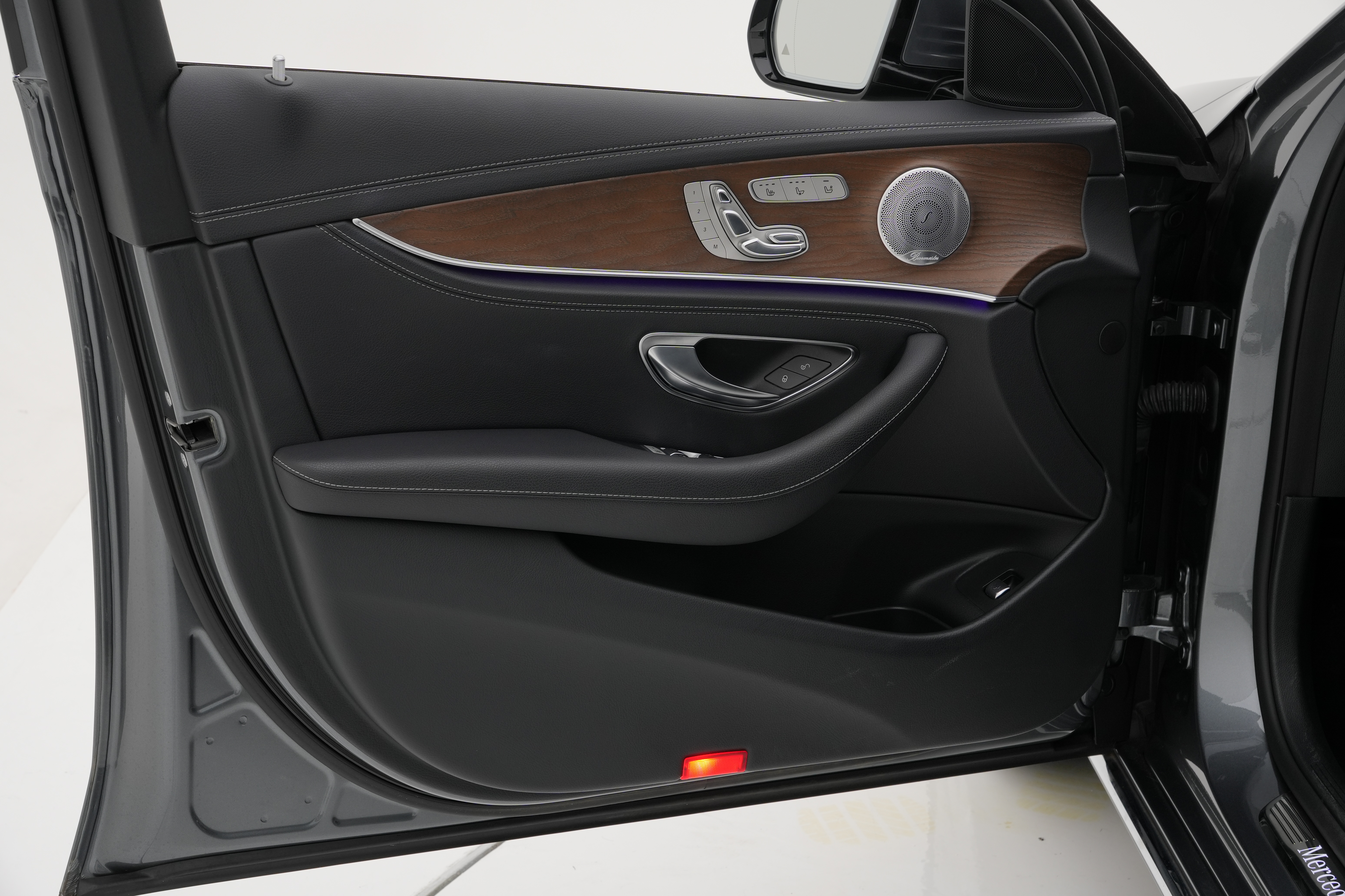 Interior 3