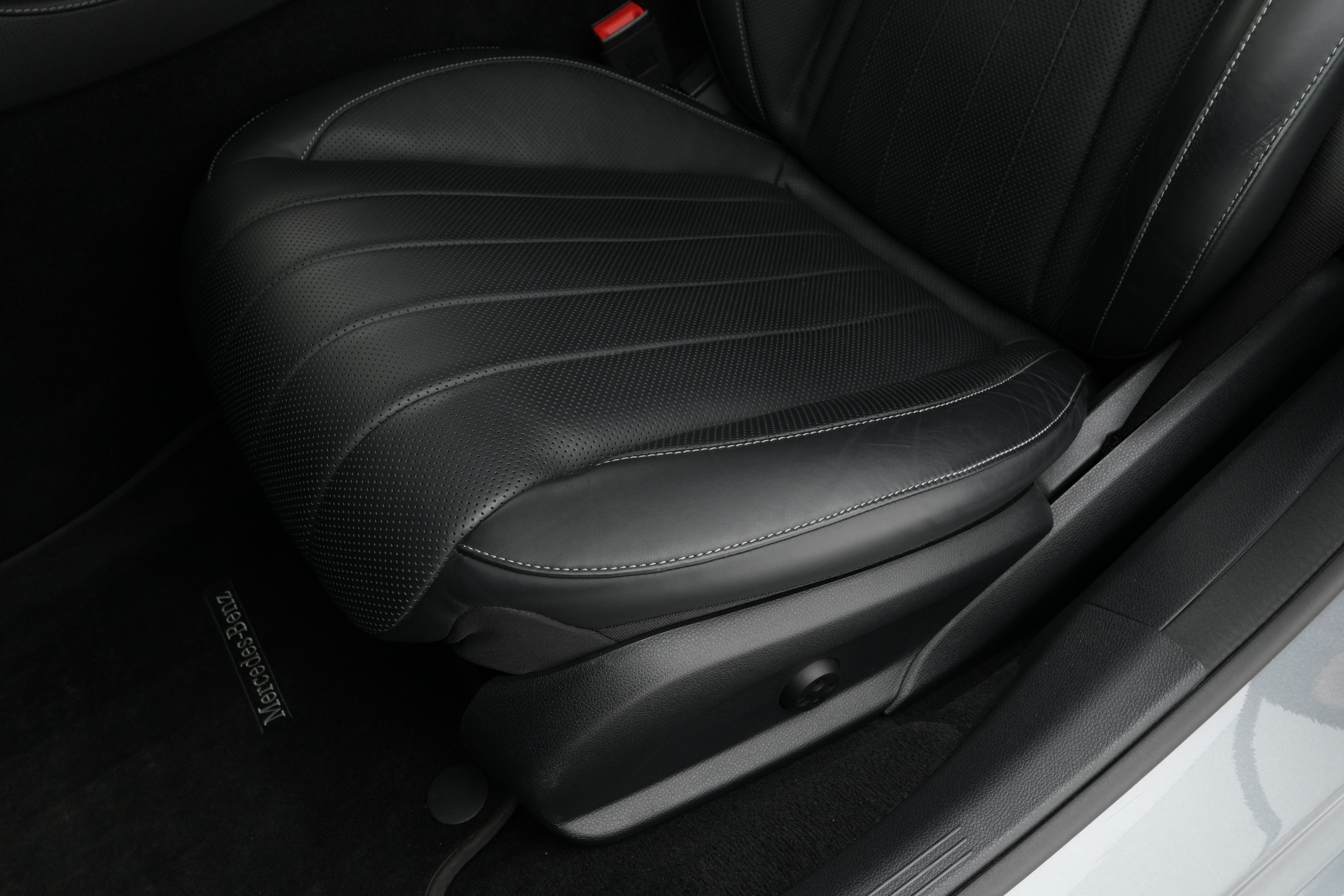 Interior 7