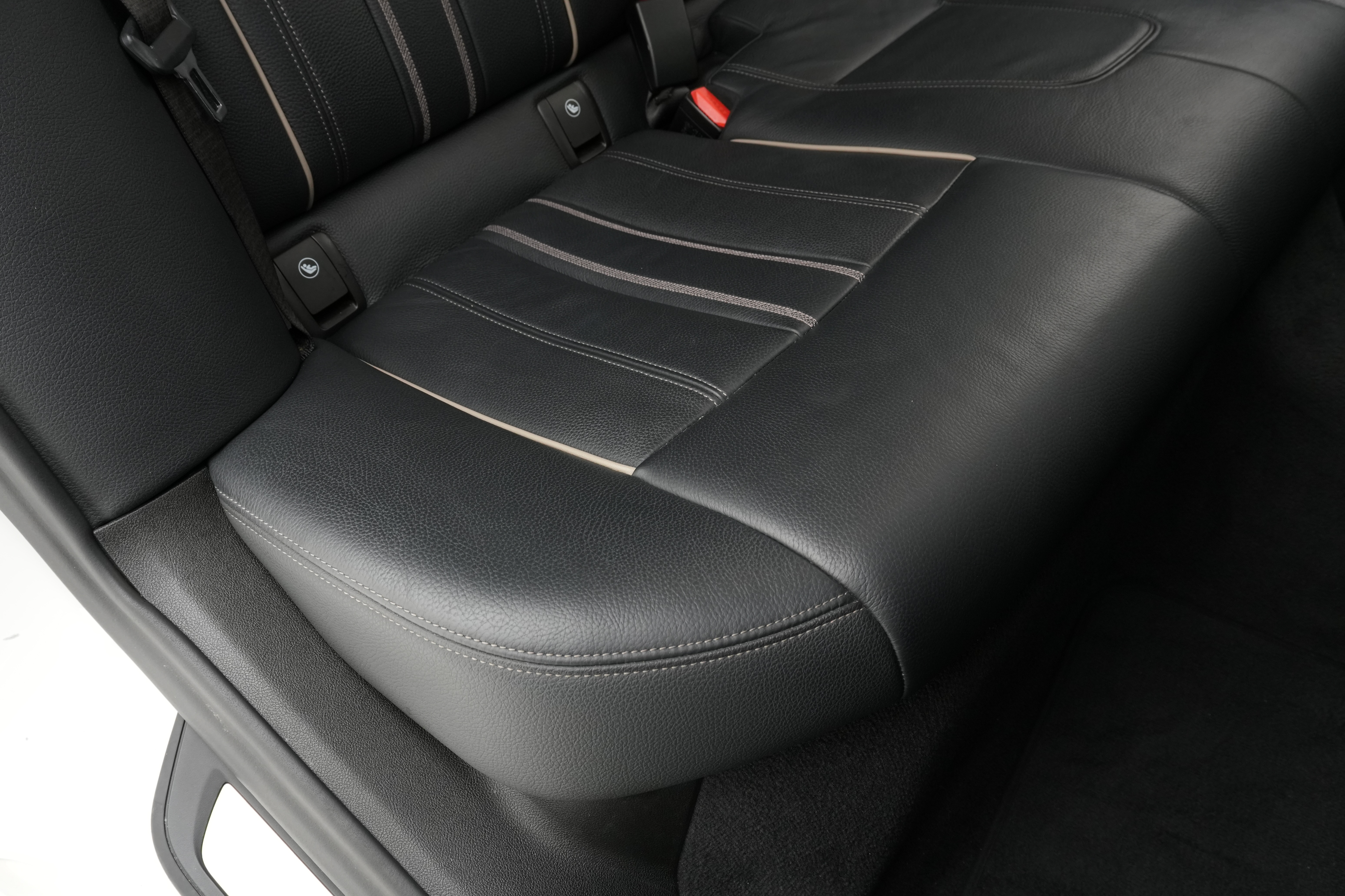 Interior 15