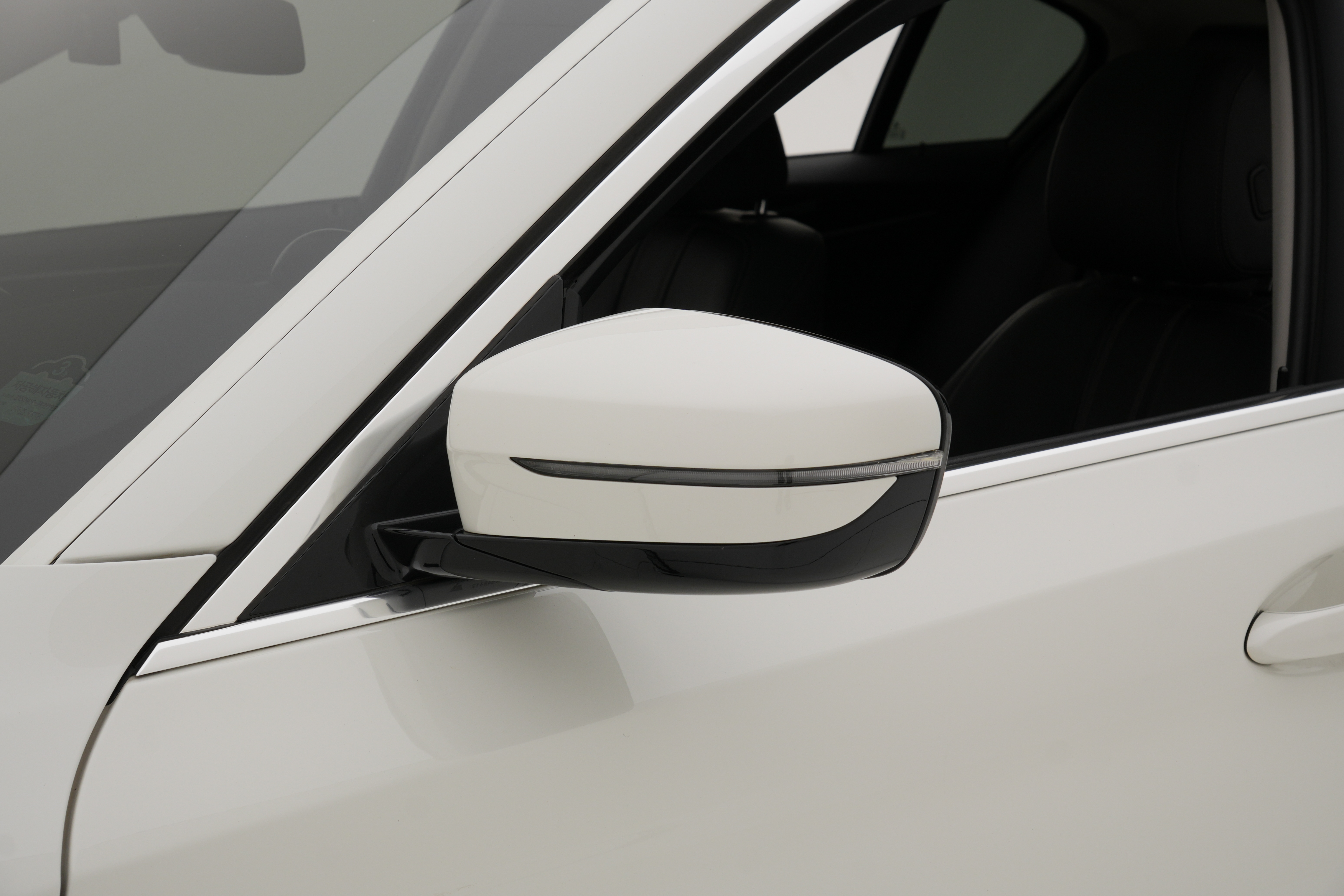 Exterior 10