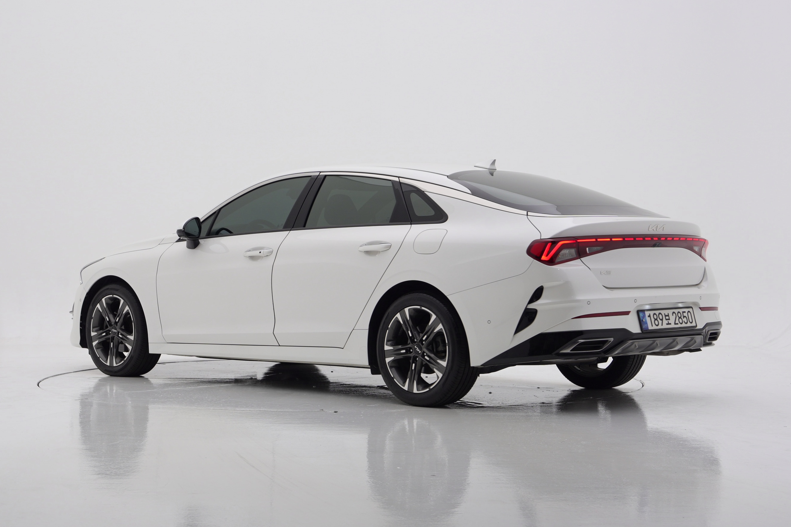 Kia K5 1.6 Turbo Signature 2022 — фото 4