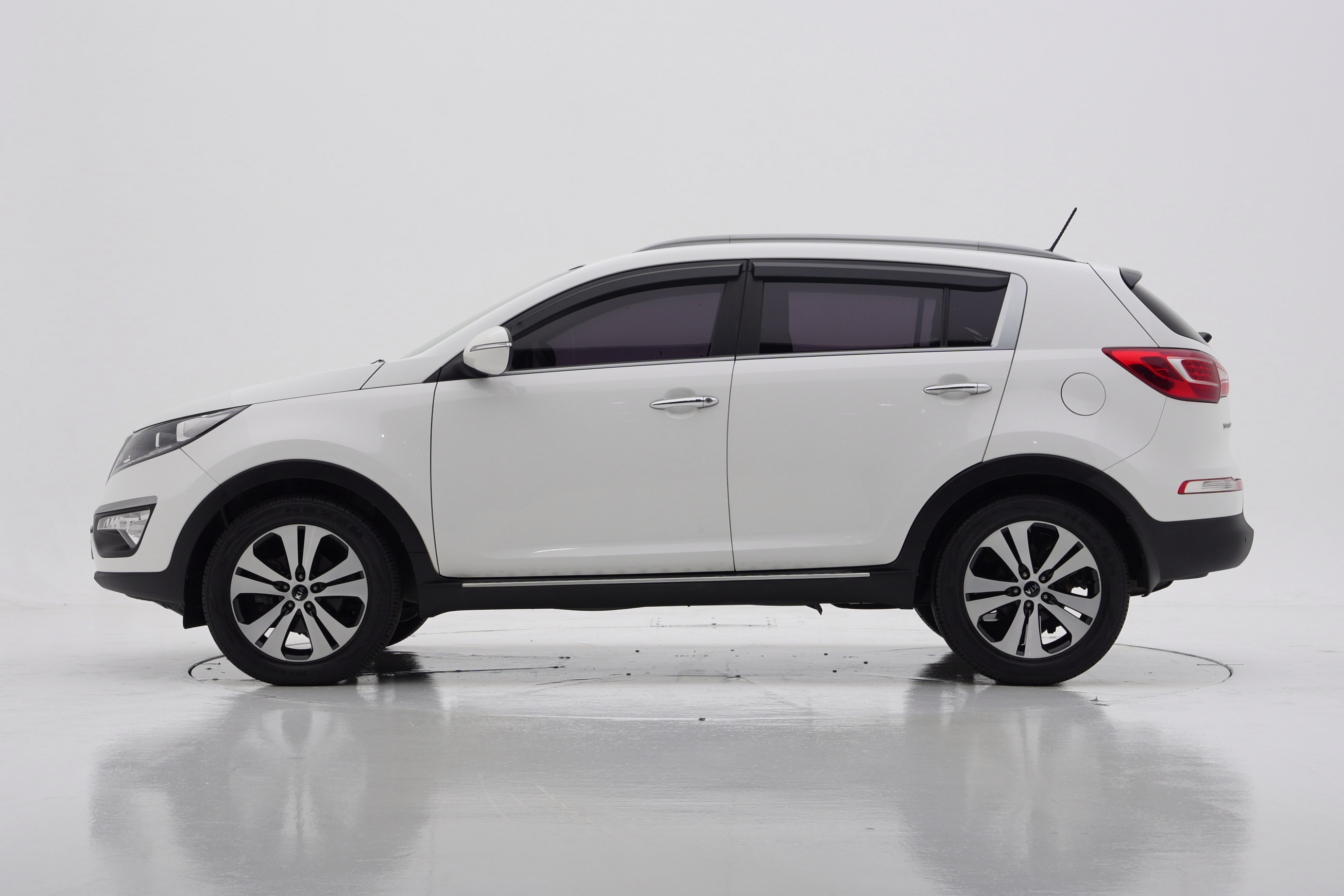 Kia Sportage R Diesel 2WD TLX Premium — фото 3