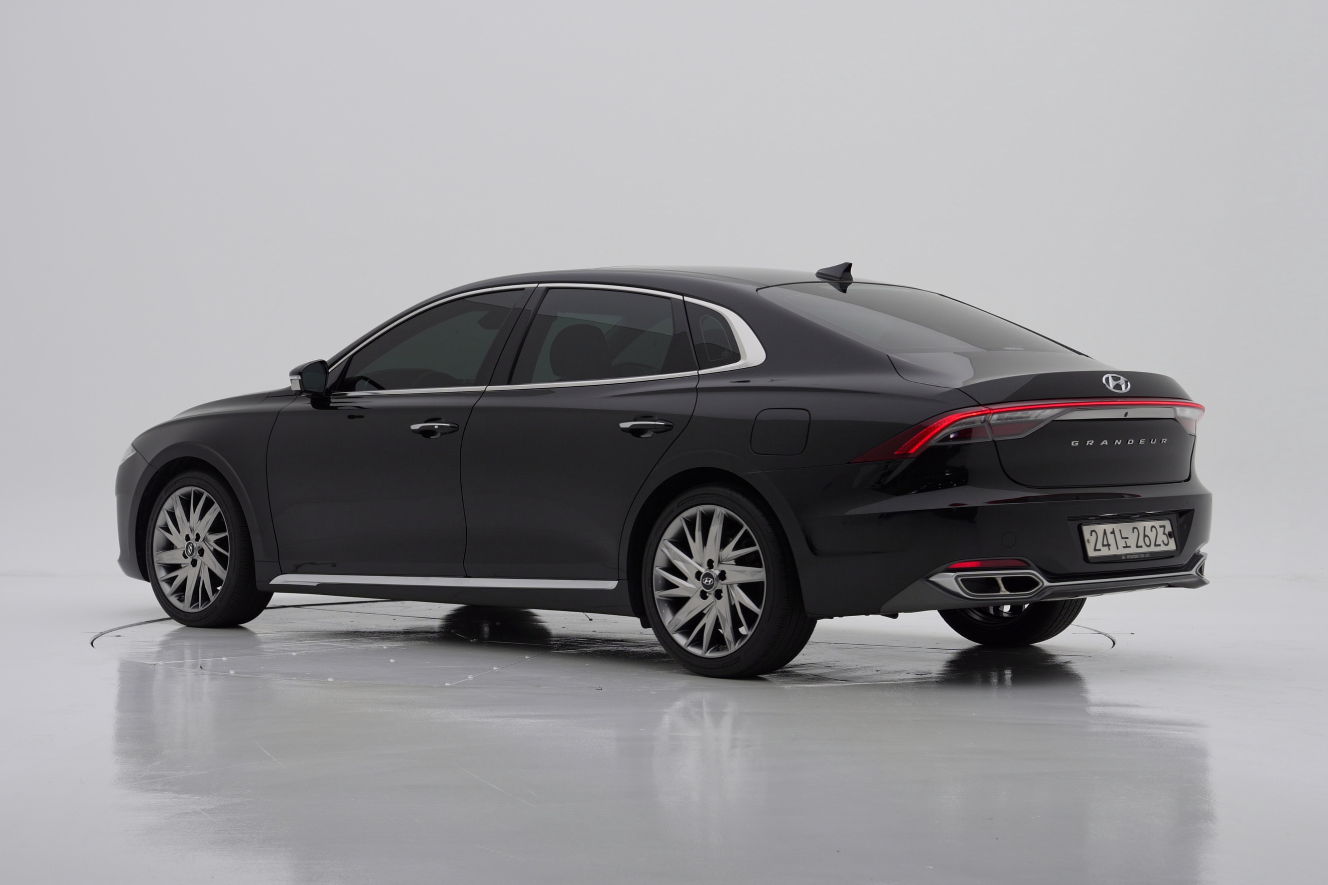 Hyundai The New Grandeur IG 3.3 Gasoline Calligraphy 2020 — фото 4