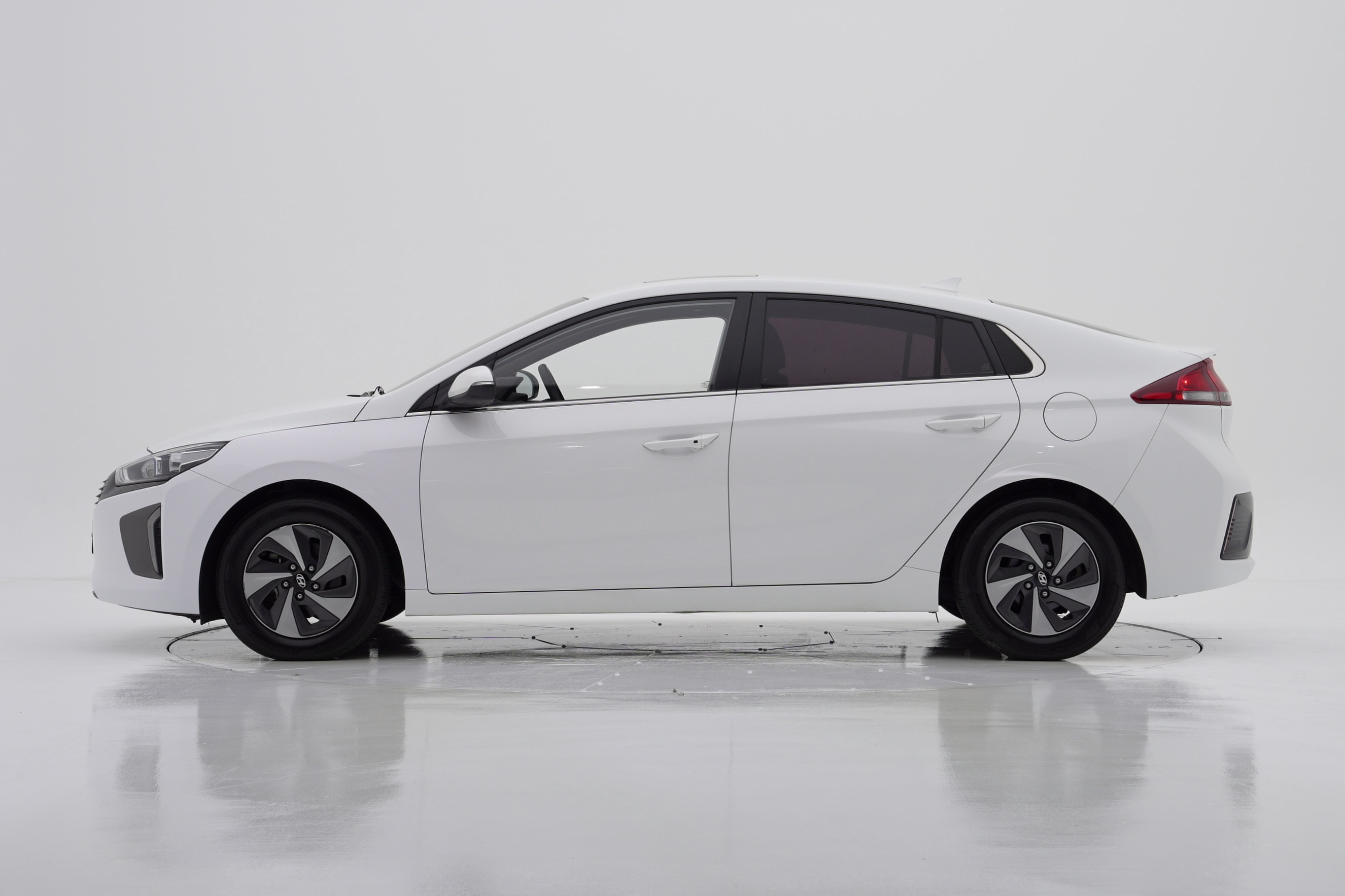 Hyundai IONIQ N 2016 — фото 3
