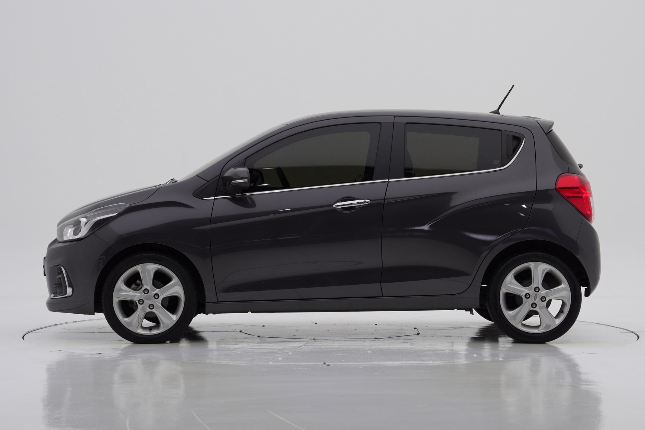Chevrolet The Next Spark LTZ 2016 — фото 3