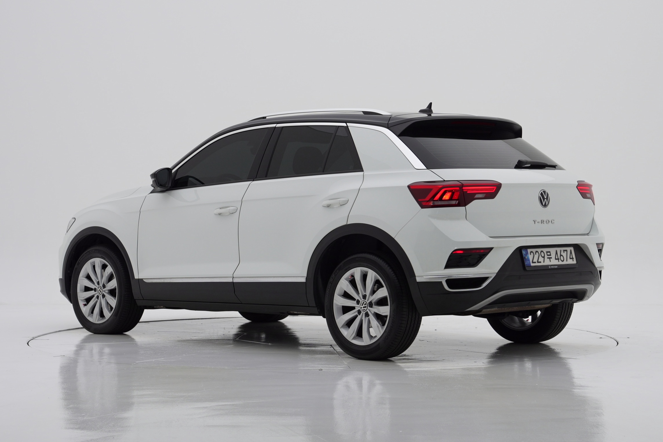 Volkswagen T-Roc 2.0 TDI PREMIUM 2022 — фото 4