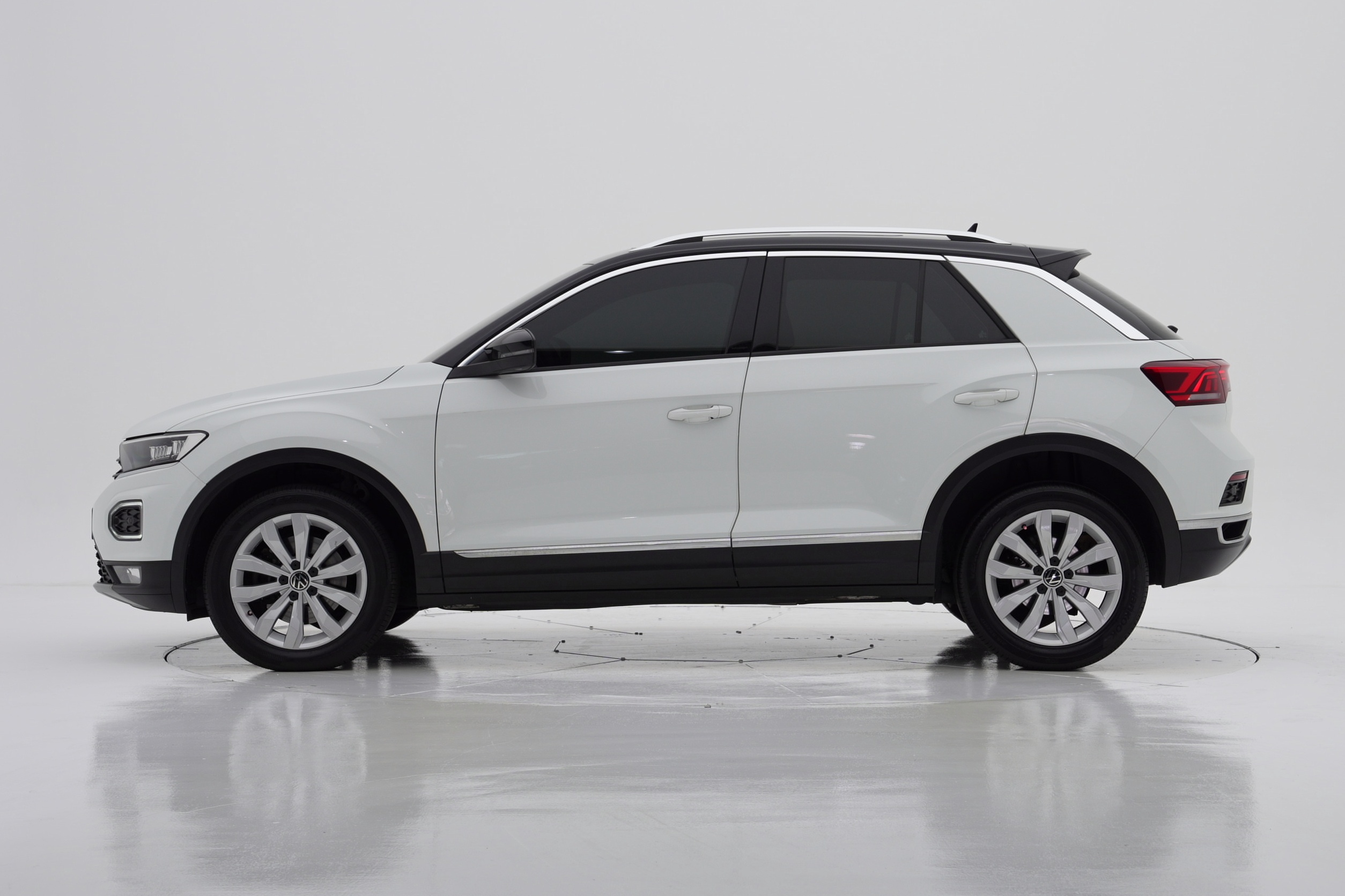 Volkswagen T-Roc 2.0 TDI PREMIUM 2022 — фото 3