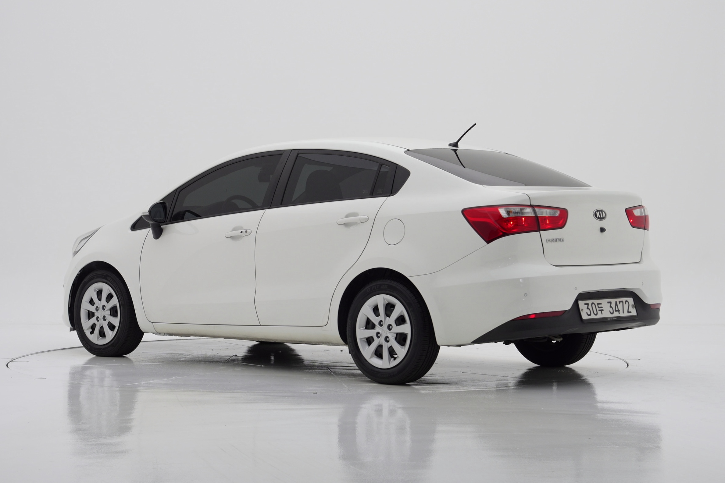 Kia The New Pride 4DR 1.4 MPI Trendy 2017 — фото 4