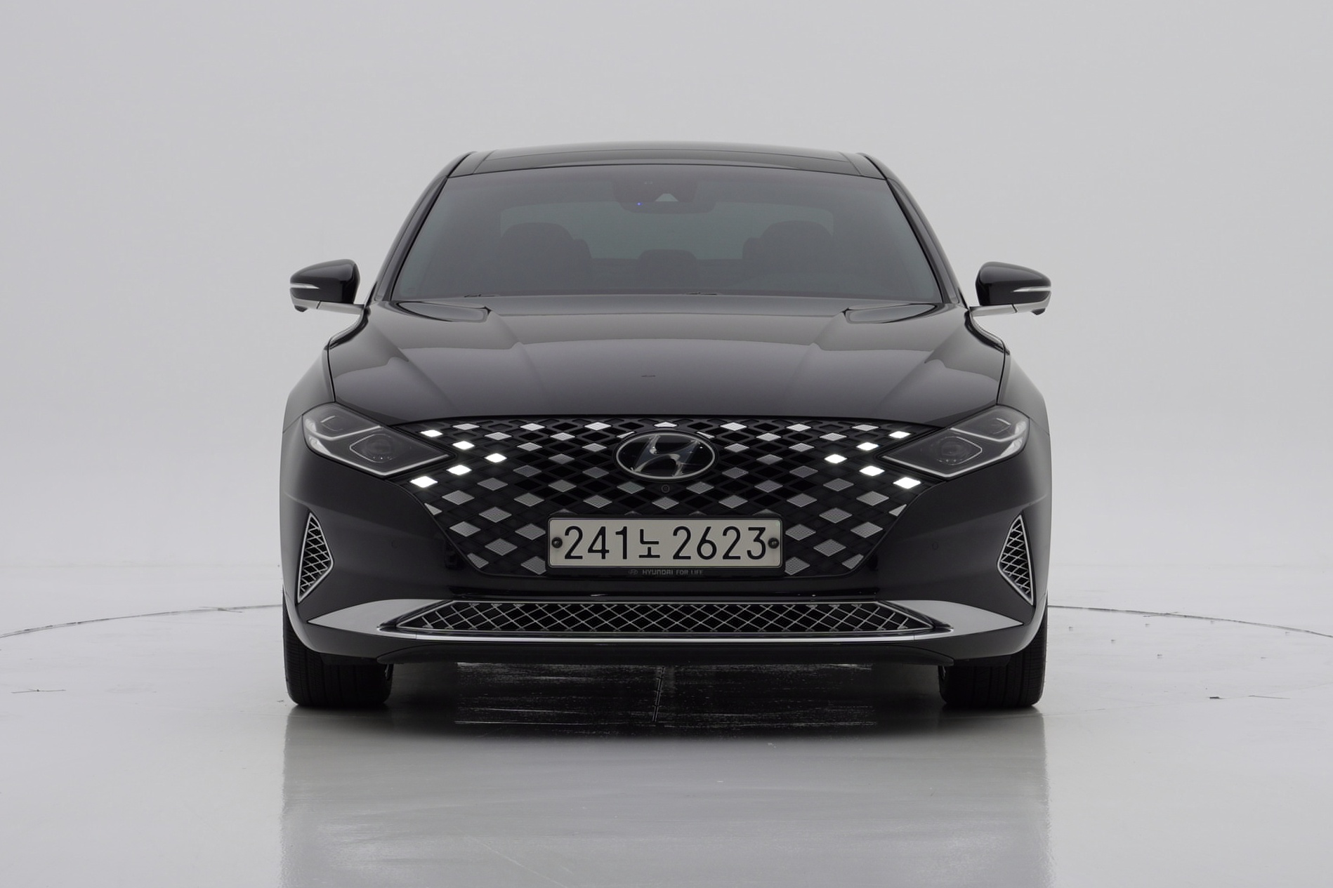 Hyundai The New Grandeur IG 3.3 Gasoline Calligraphy