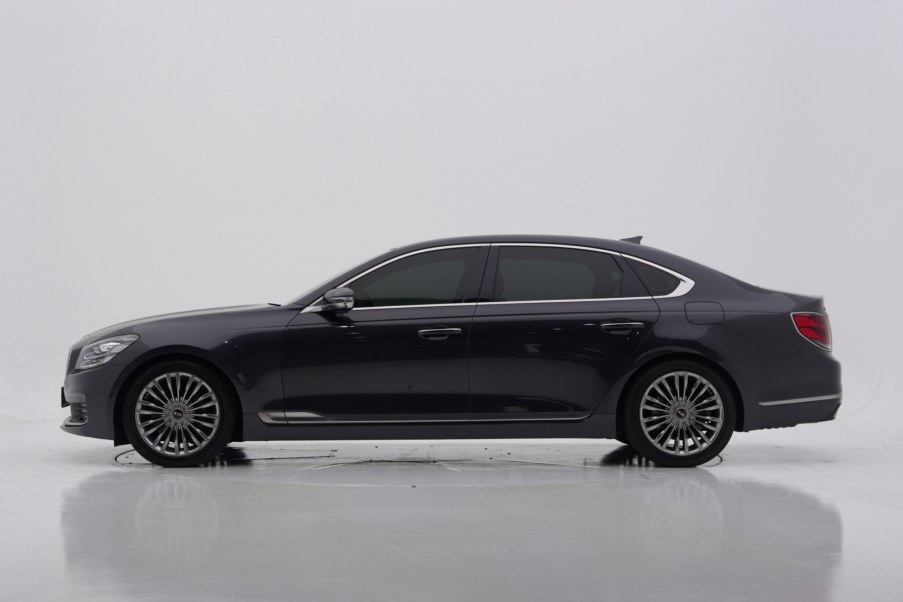Kia The K9 3.8 GDI AWD PlatinumⅡ — фото 3