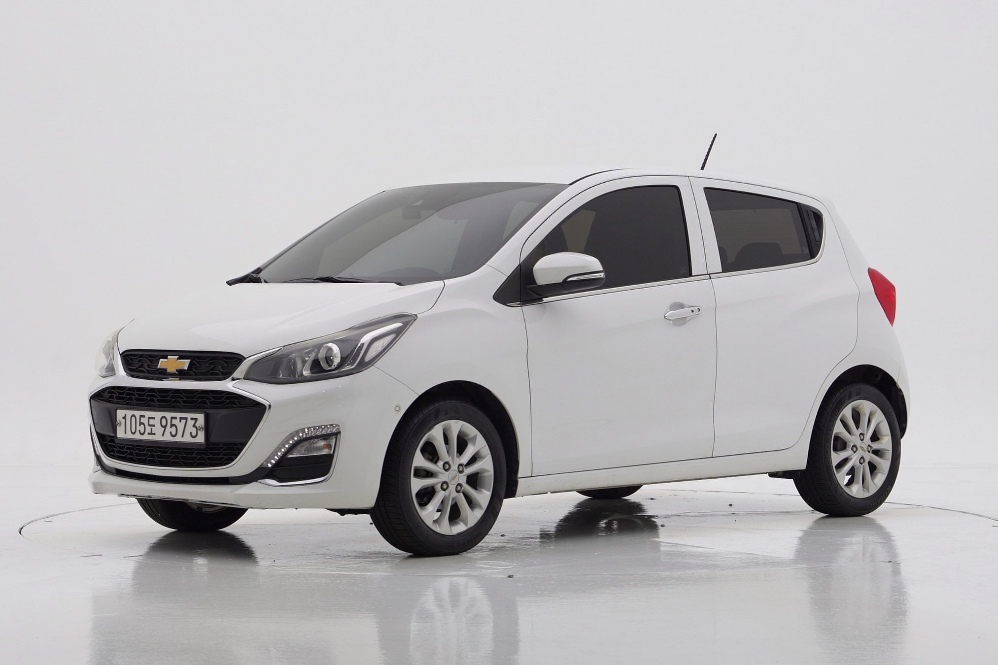 Chevrolet The New Spark Premier 2019 — фото 2