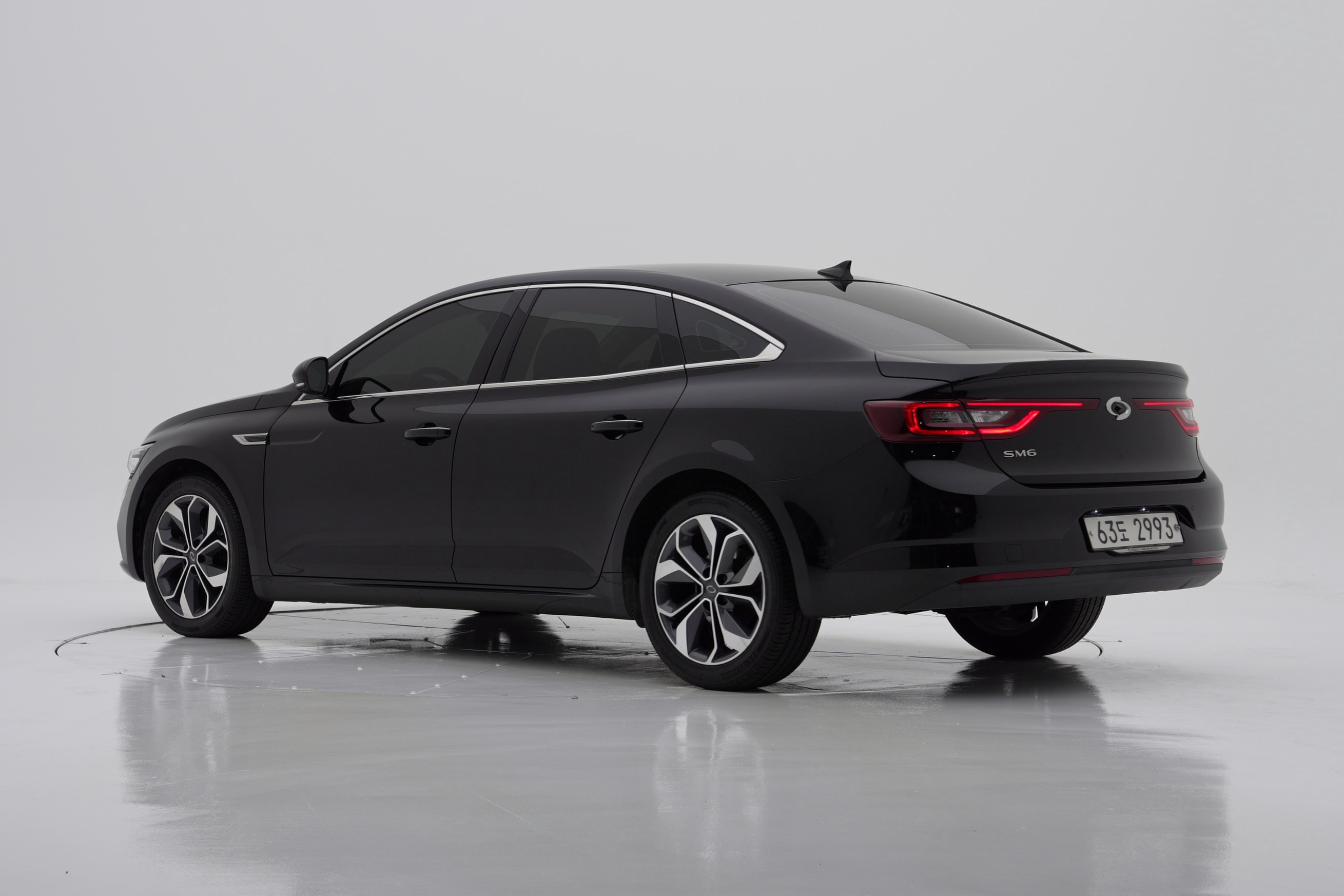 Renault Korea SM6 2.0 Prime SE 2018 — фото 4