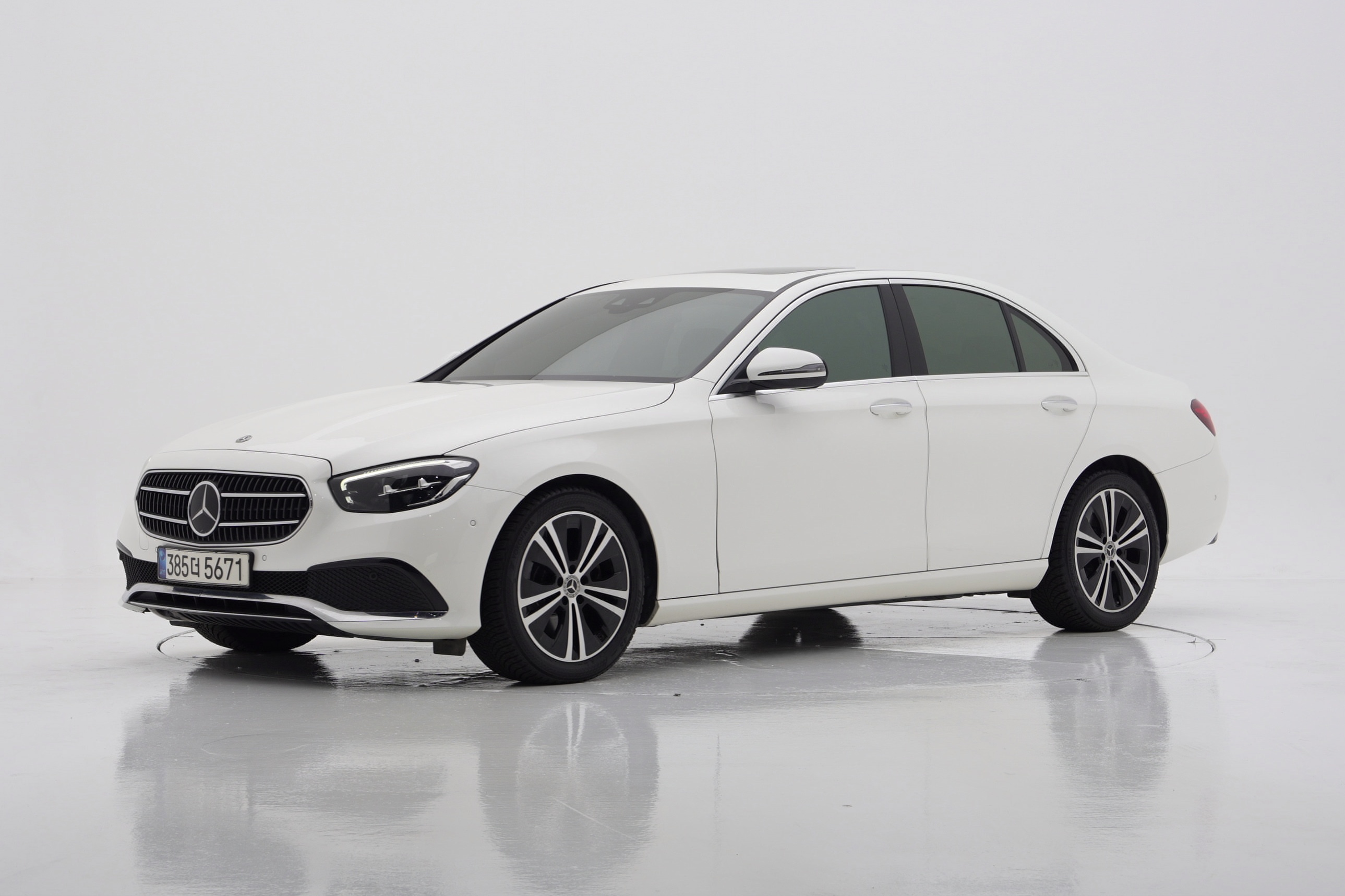 Mercedes-Benz E-Class (W213) E250 AVANTGARDE — фото 2