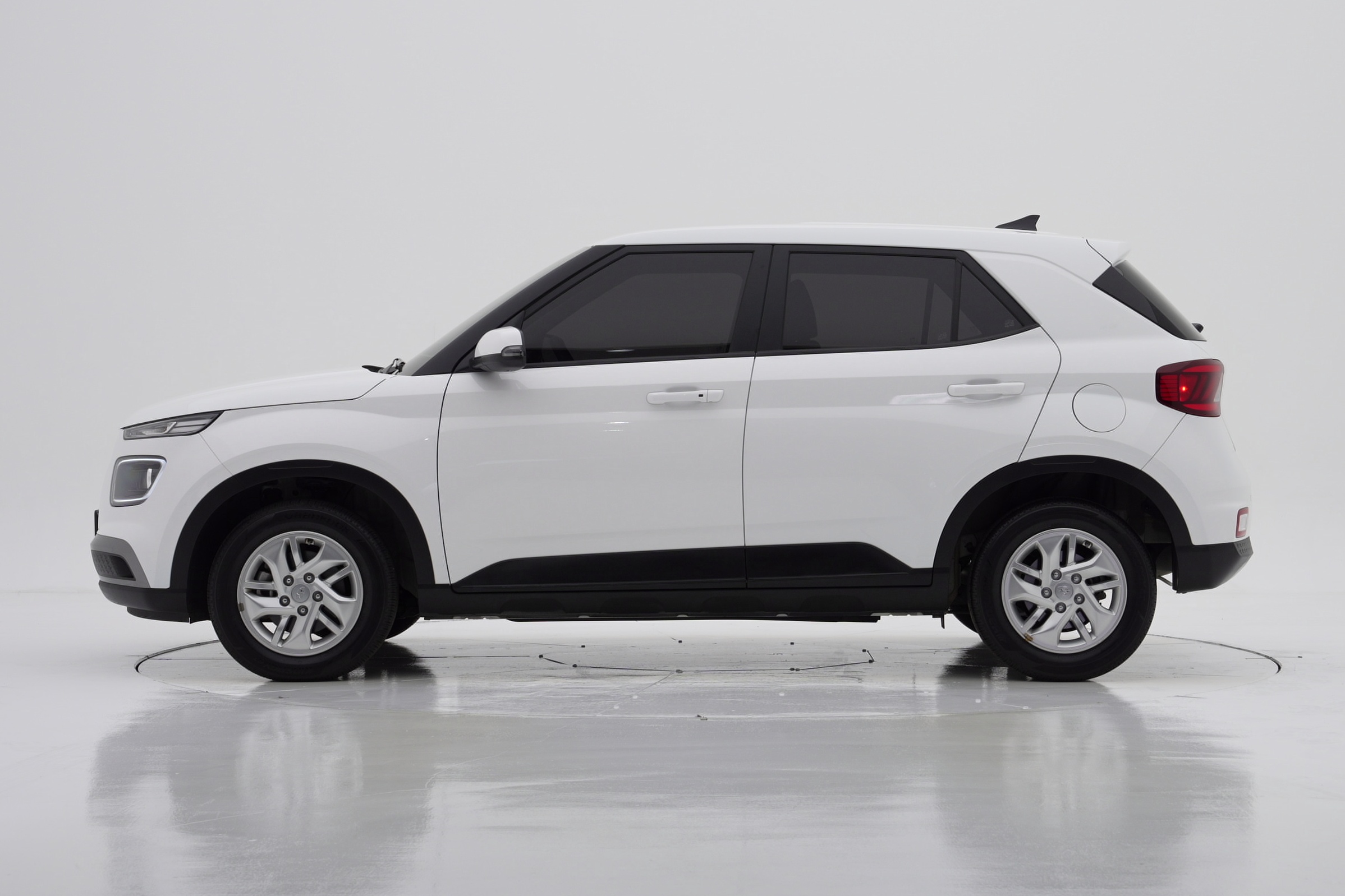 Hyundai Venue 1.6 PREMIUM — фото 3