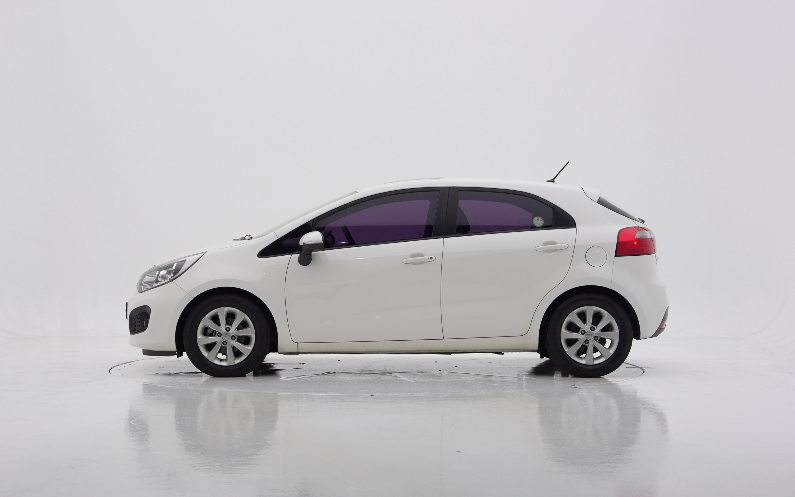 Kia All New Pride 1.6 GDI Hatchback Luxury