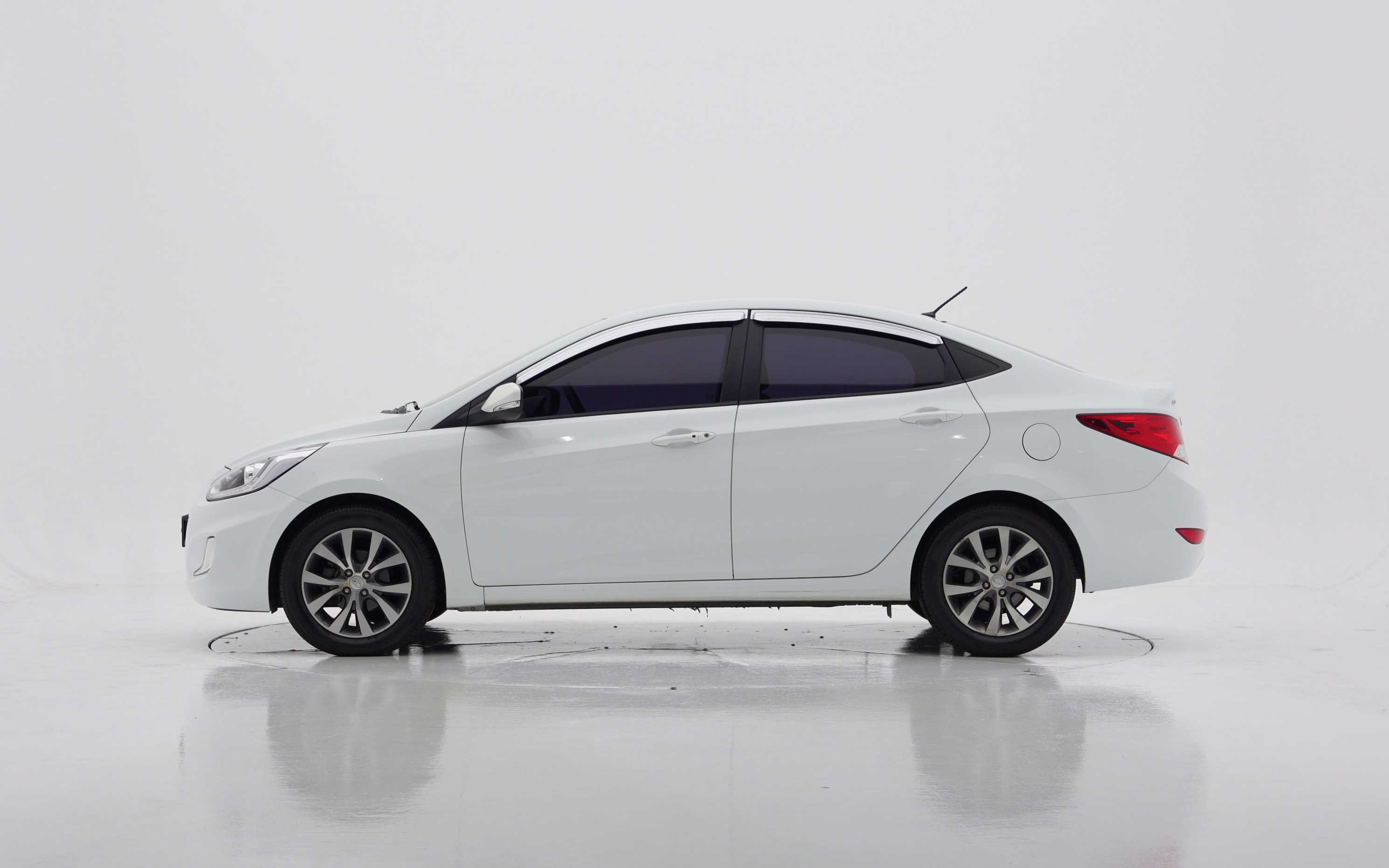 Hyundai Accent (New Model) 1.4 VVT Premium