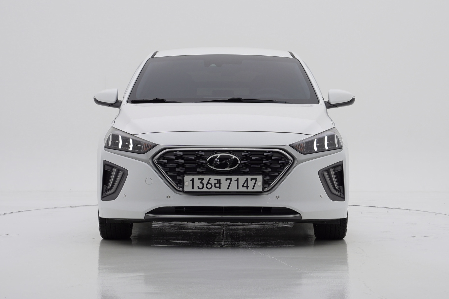 Hyundai The New IONIQ Hybrid 1.6 Q — фото 1